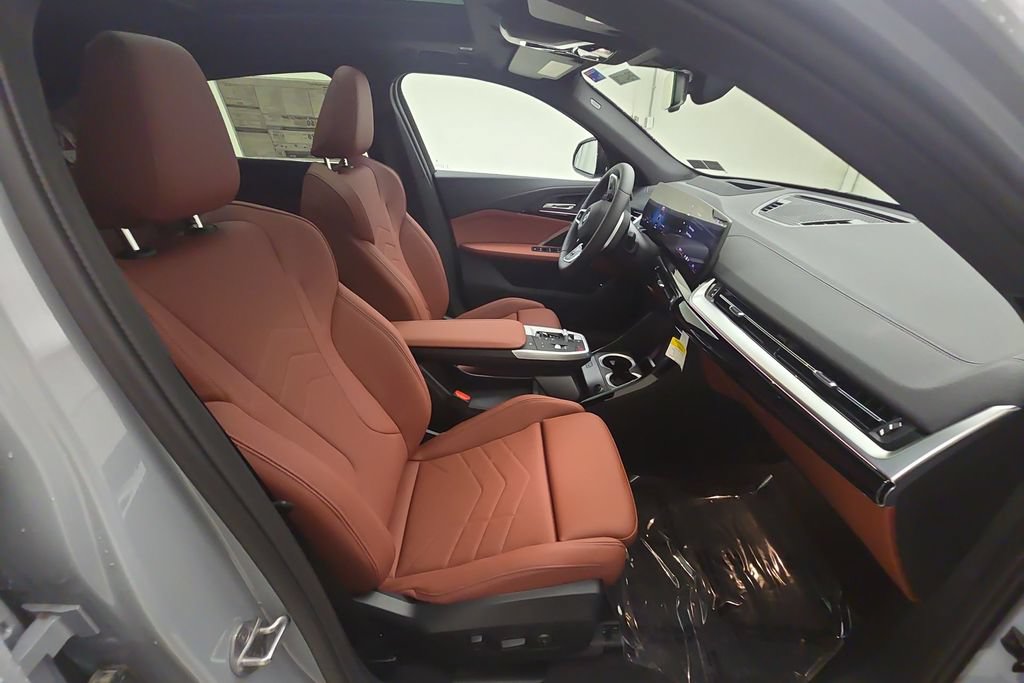 New 2026 BMW X2 xDrive28i w/ Technology Package AWD/4WD image 31