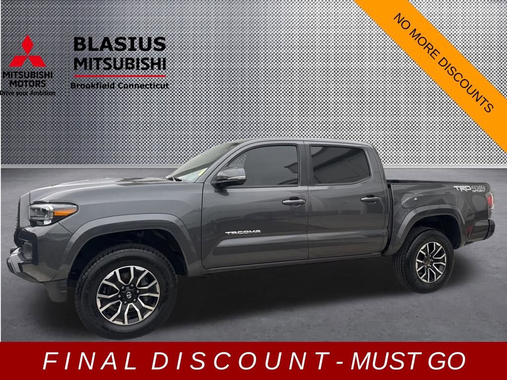 Used 2021 Toyota Tacoma TRD Sport w/ Technology Package image 4