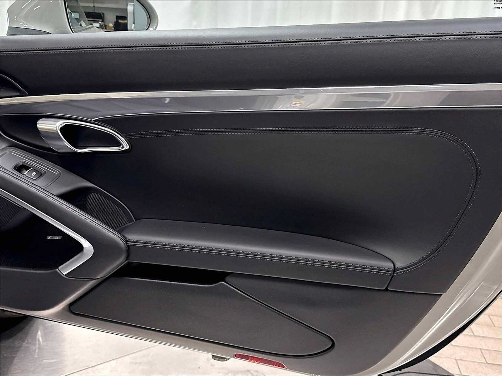 Used 2025 Porsche 718 Boxster S RWD image 28