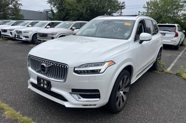 Used 2023 Volvo XC90 B6 Ultimate w/ Protection Package AWD/4WD image 2