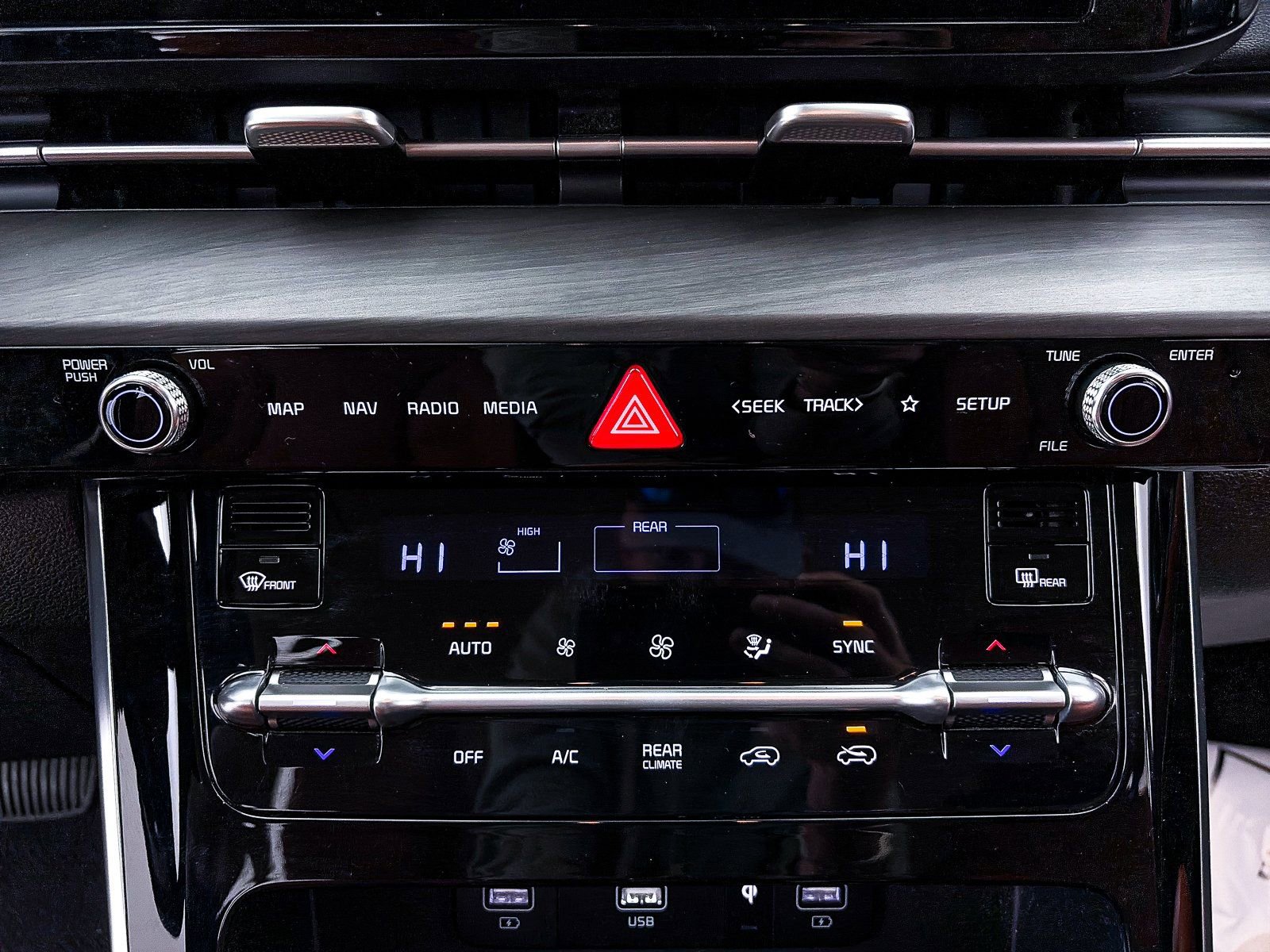 Used 2022 Kia Carnival SX image 25