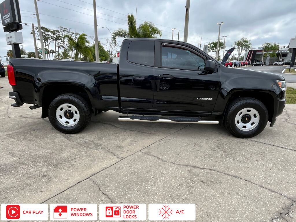 Used 2018 Chevrolet Colorado W/T image 2
