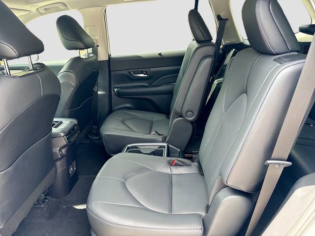 Used 2024 Toyota Grand Highlander Limited image 22