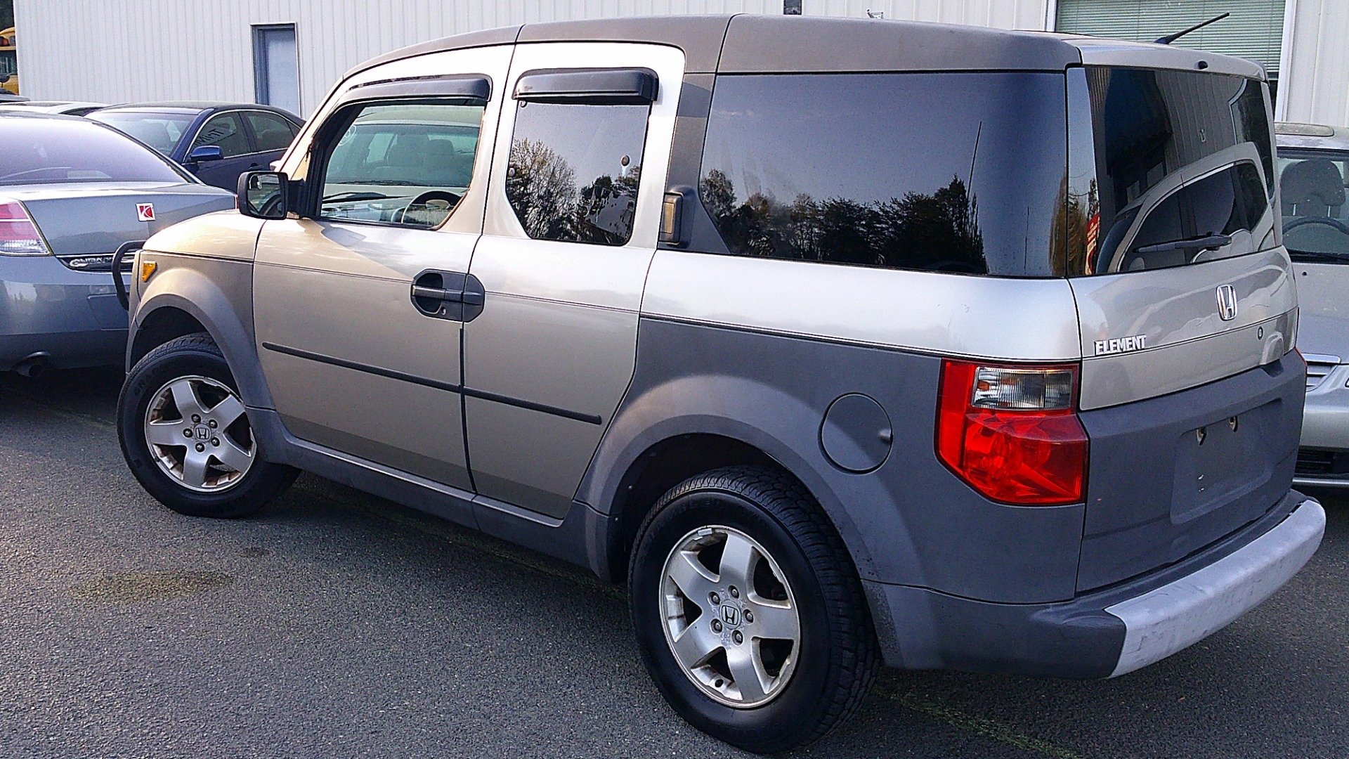 Used 2004 Honda Element EX image 4