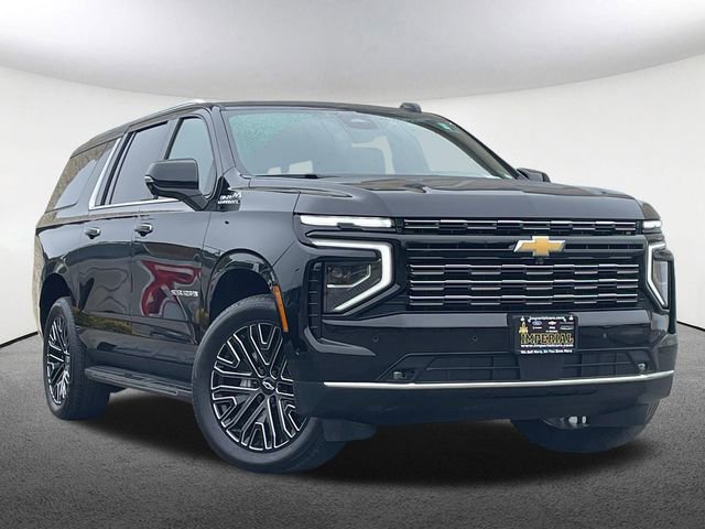 Used 2026 Chevrolet Suburban High Country w/ Sun And Tow Package AWD/4WD image 2