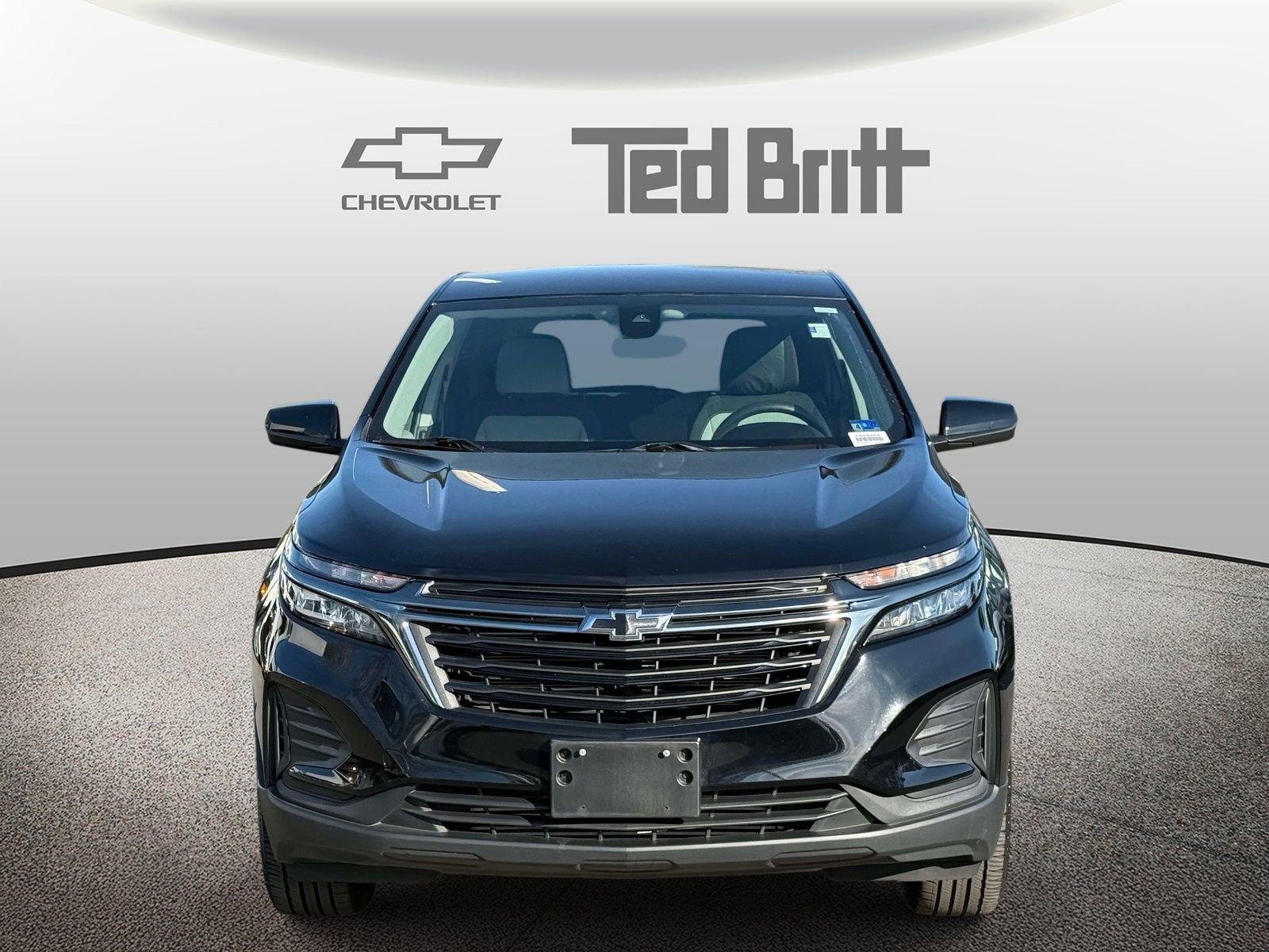 Used 2024 Chevrolet Equinox LS w/ LS Convenience Package image 2