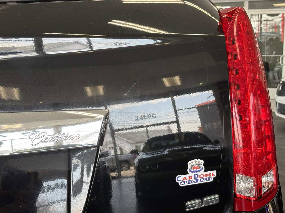 Used 2015 Cadillac SRX Premium w/ LPO, Protection Package FWD image 16