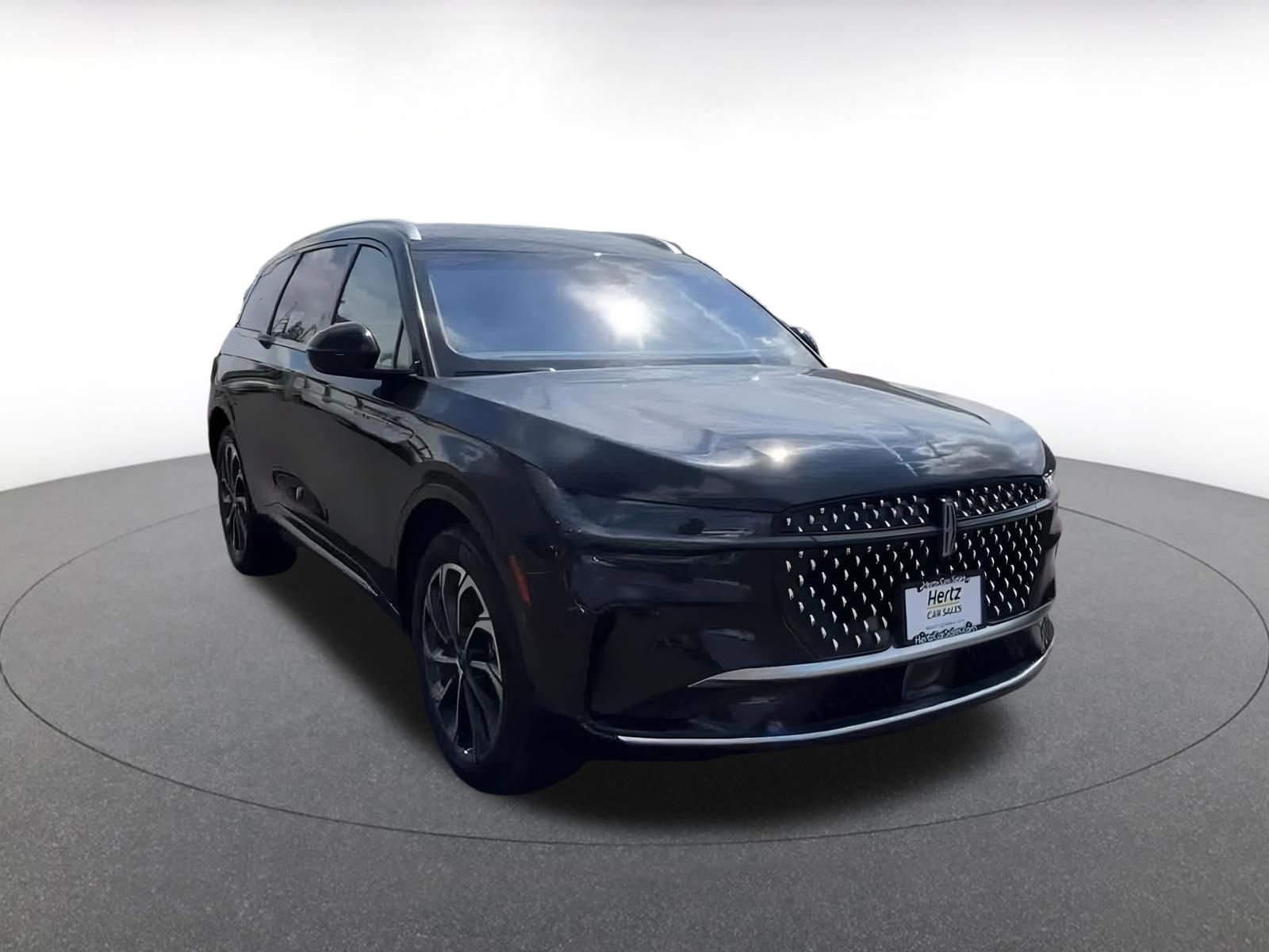 Used 2024 Lincoln Nautilus Reserve image 3