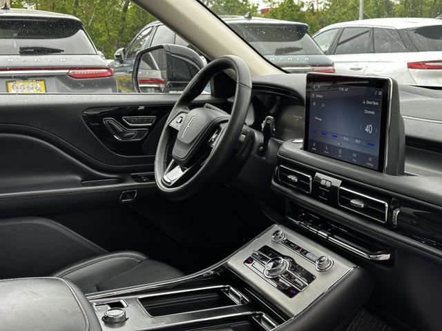 Certified 2023 Lincoln Aviator AWD w/ Premium Package image 33