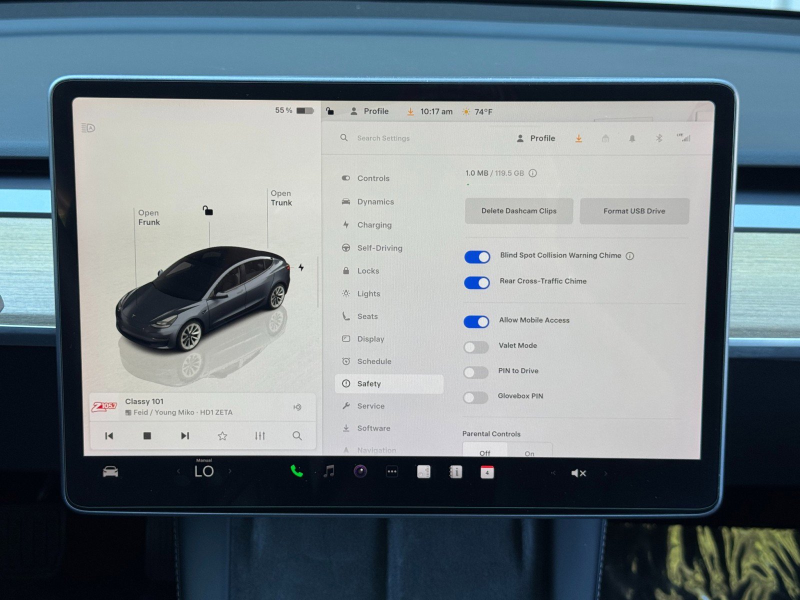 Used 2023 Tesla Model 3 Standard Range RWD image 29
