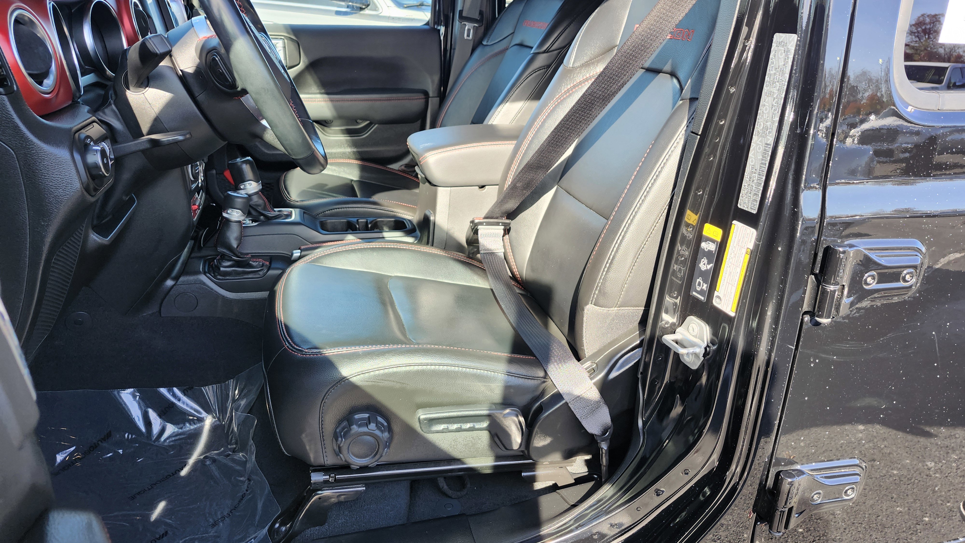 Used 2022 Jeep Wrangler Unlimited Rubicon w/ Steel Bumper Group image 22