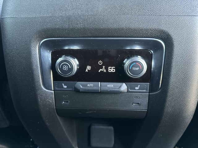 Used 2025 GMC Yukon XL Denali image 28