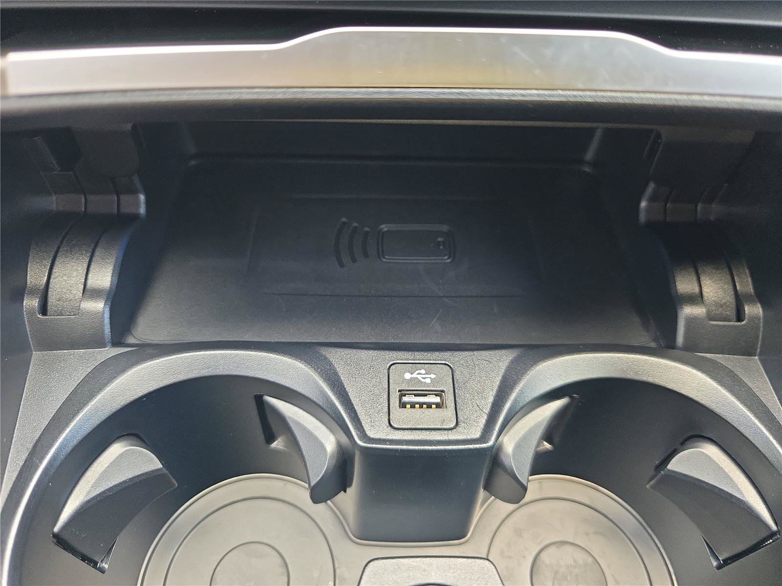 Used 2025 BMW 230i Coupe w/ M Sport Package RWD image 19