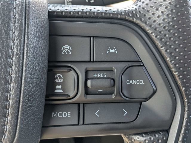 Used 2025 Toyota Tacoma SR5 AWD/4WD image 24