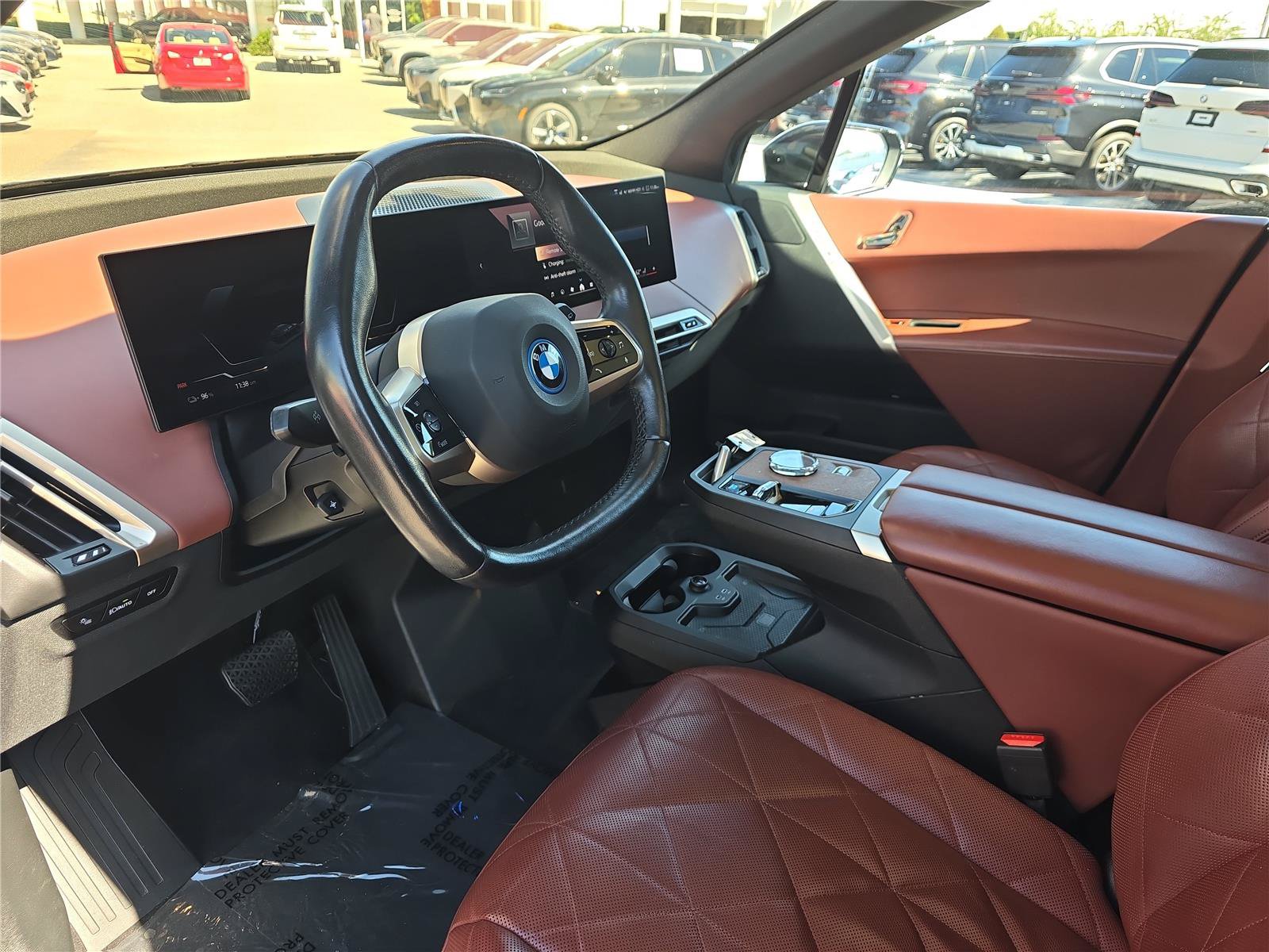 Certified 2024 BMW iX xDrive50 w/ Luxury Package AWD/4WD image 15