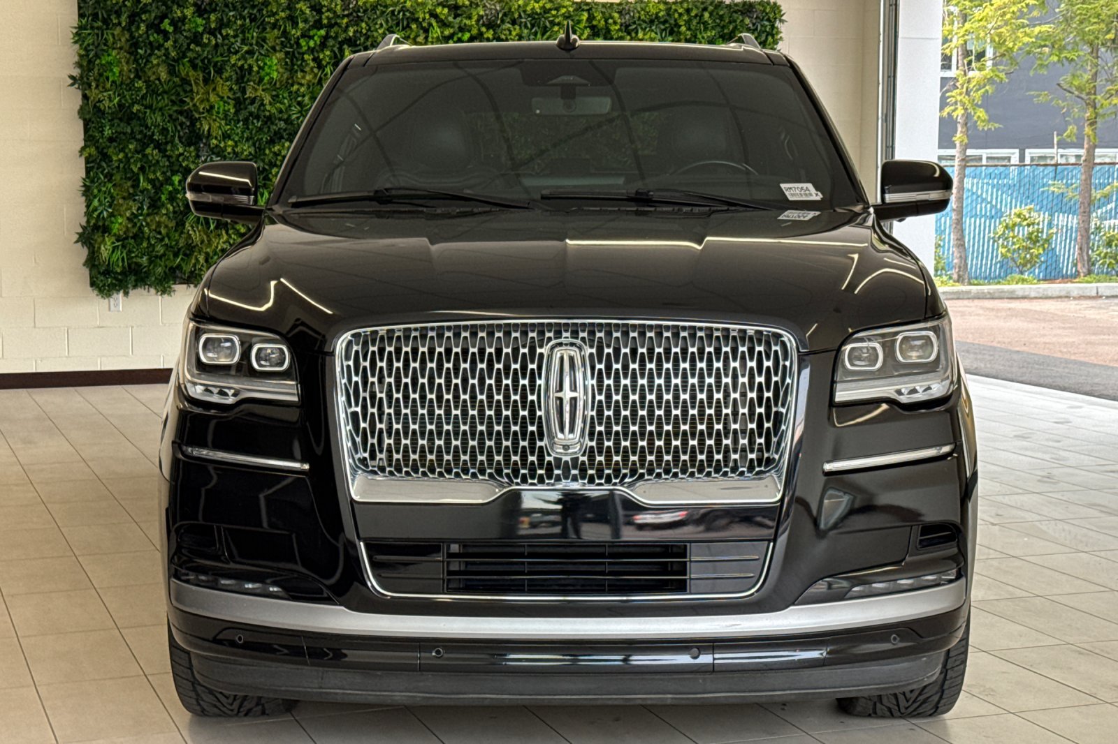 Certified 2023 Lincoln Navigator L Reserve w/ Equipment Group 201A AWD/4WD image 9