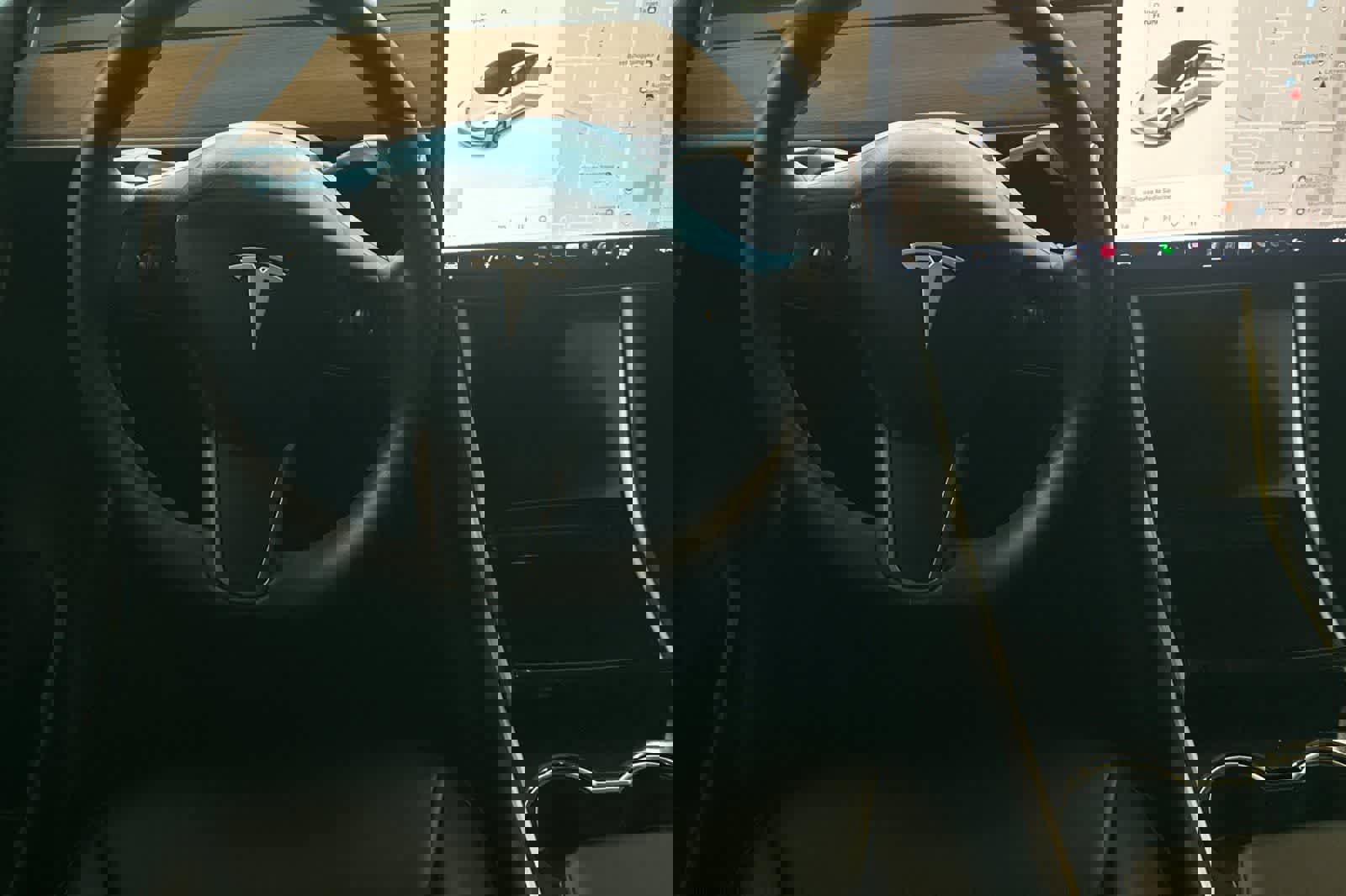 Used 2020 Tesla Model 3 Standard Range Plus RWD image 16