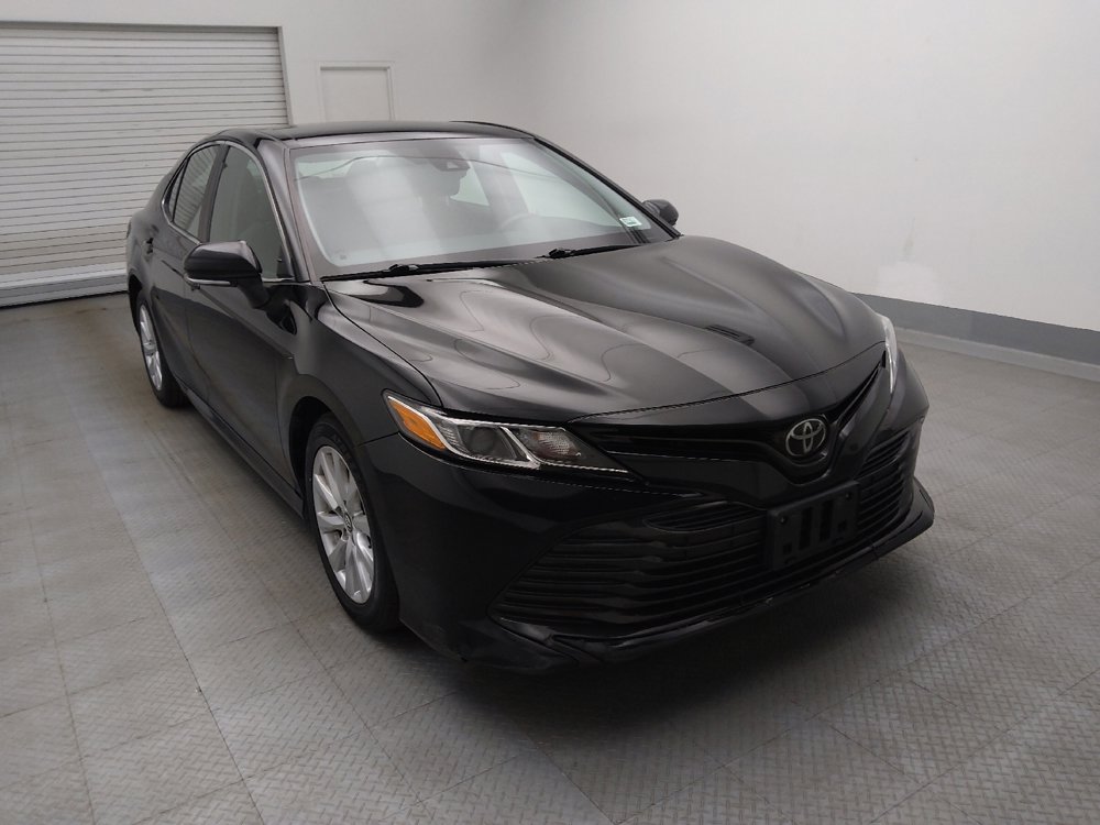 Used 2018 Toyota Camry LE w/ Convenience Package FWD image 13