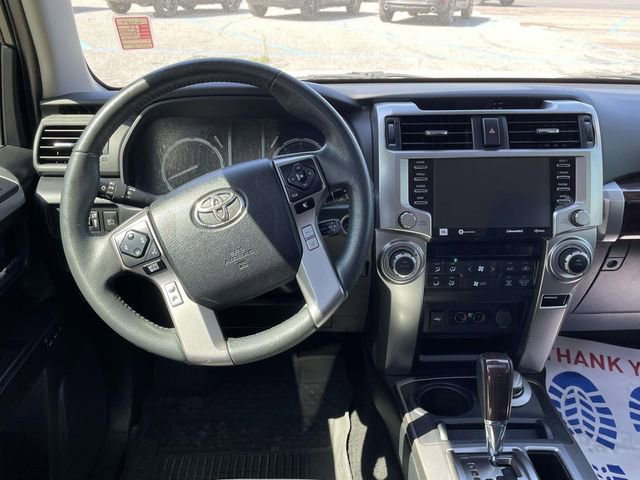 Used 2022 Toyota 4Runner Limited AWD/4WD image 16