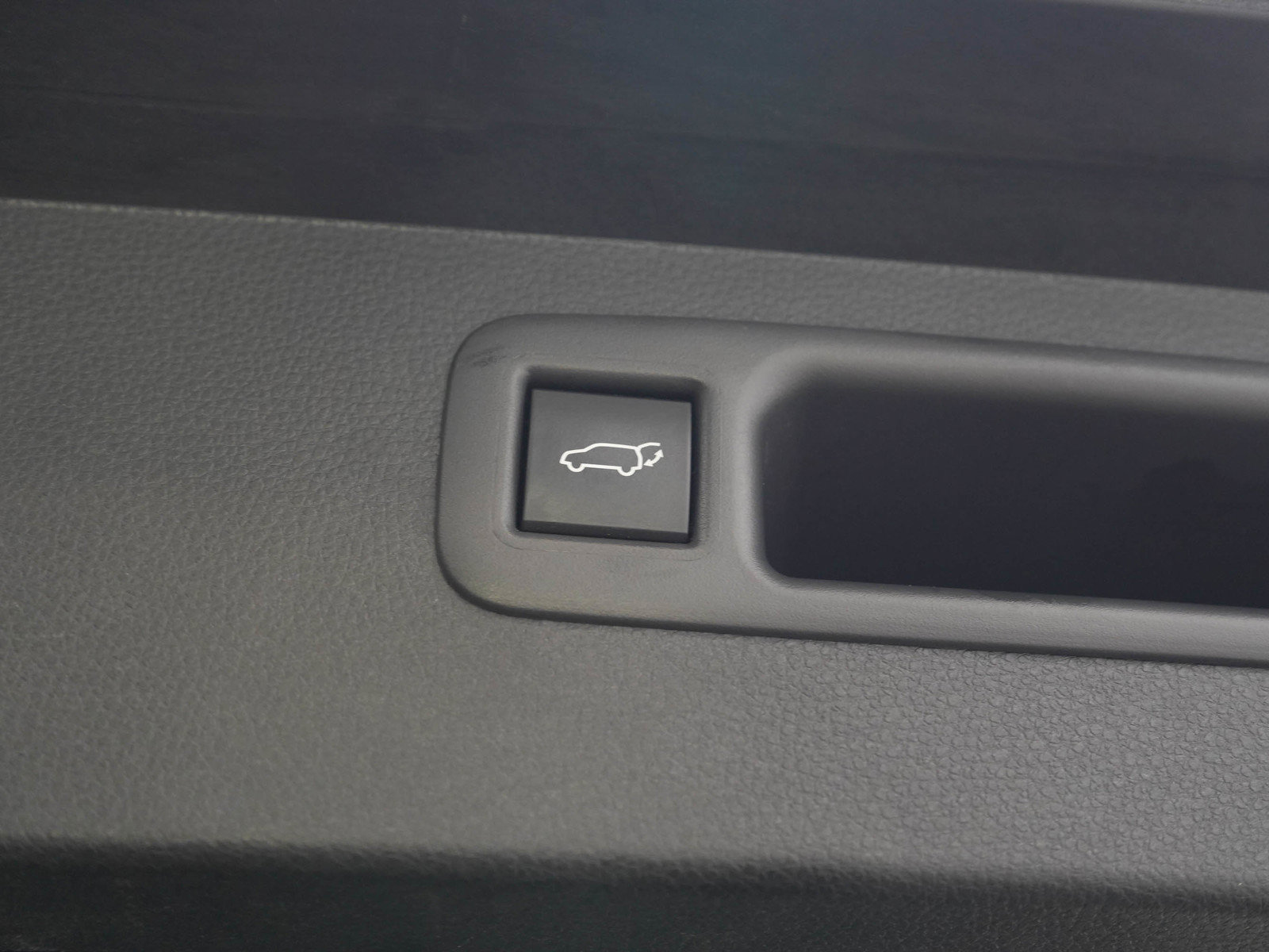 Used 2026 Toyota Highlander XLE AWD/4WD image 11