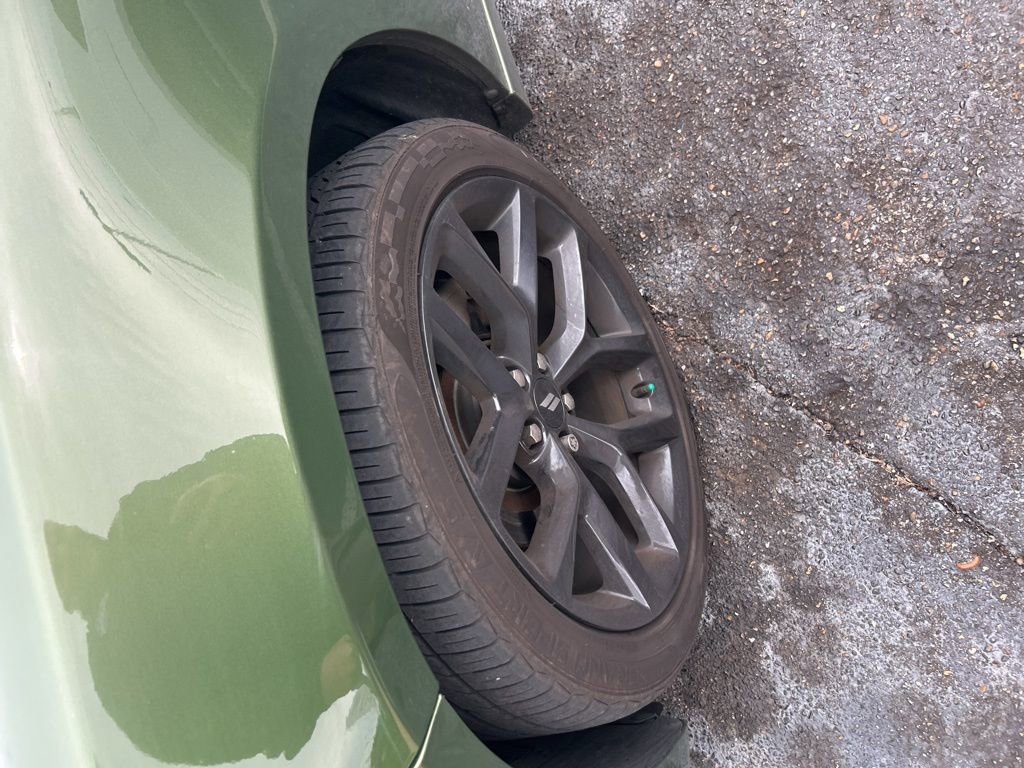 Used 2021 Dodge Charger SXT w/ Blacktop Package image 2