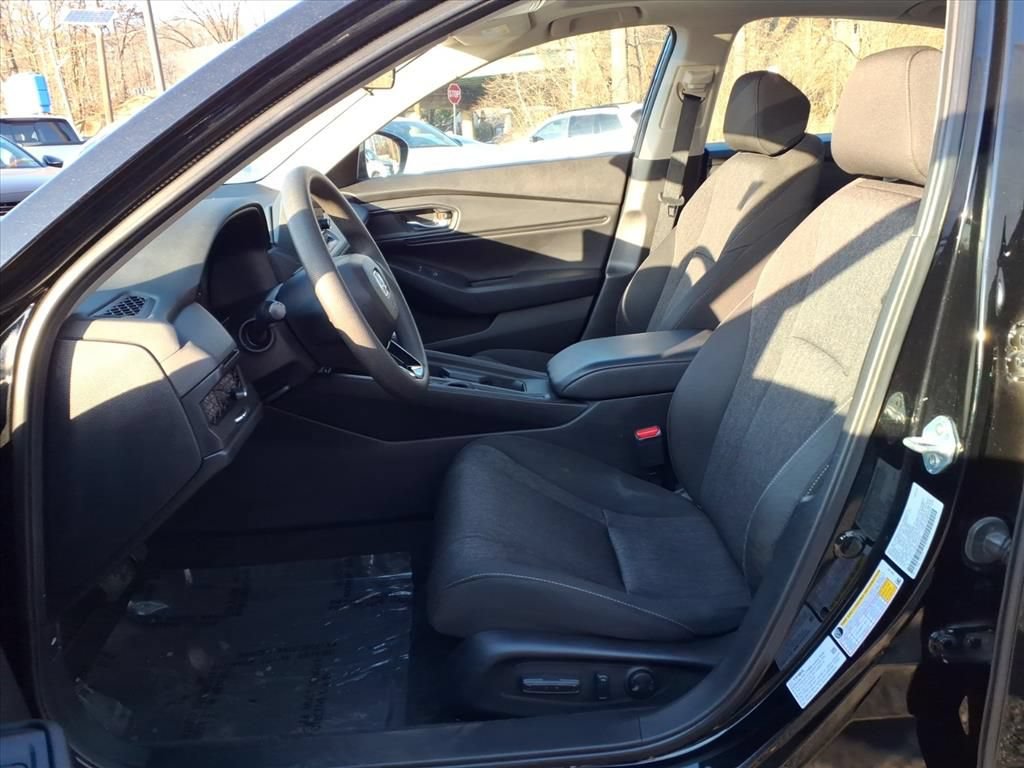 Used 2024 Honda Accord EX image 13