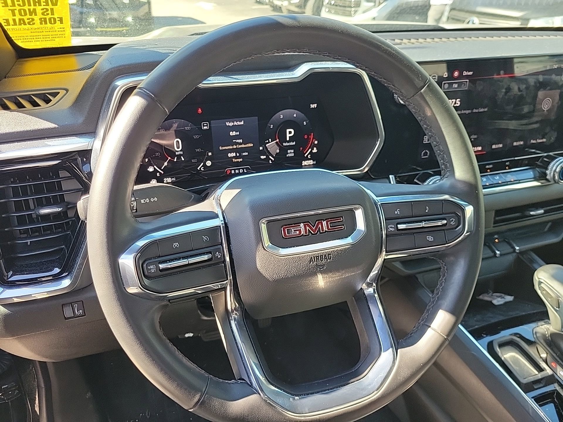 Used 2024 GMC Canyon Elevation image 26