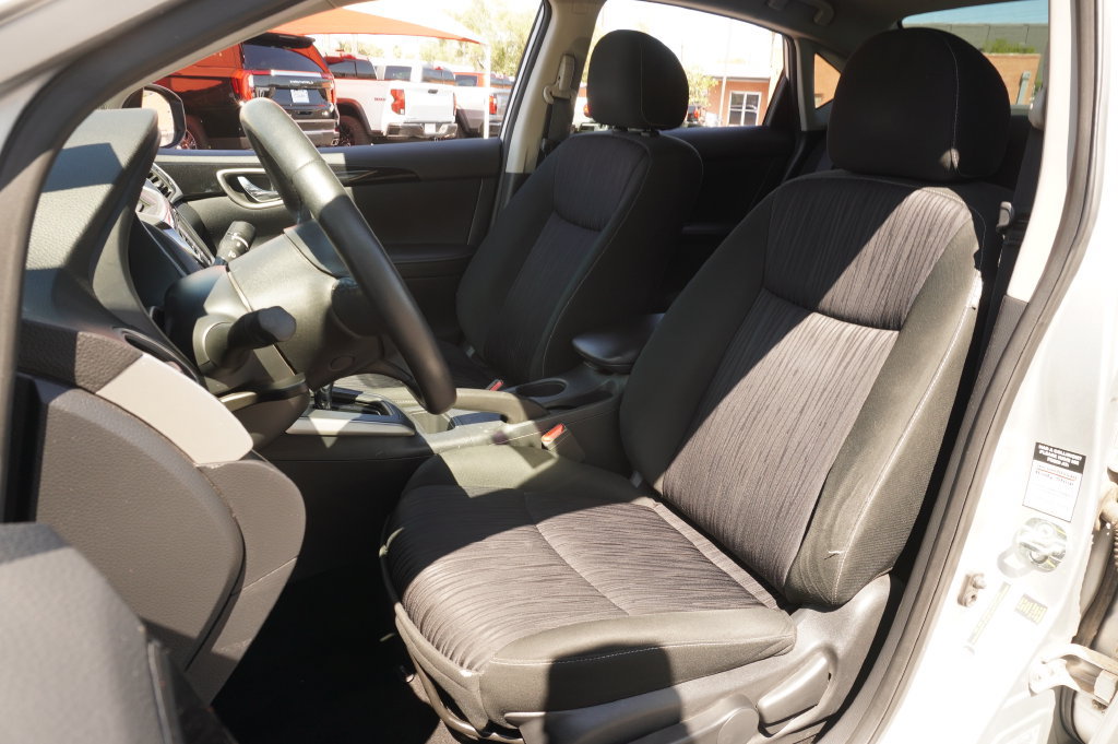 Used 2019 Nissan Sentra SV FWD image 13