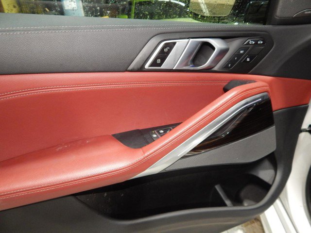 Used 2021 BMW X6 xDrive40i image 14