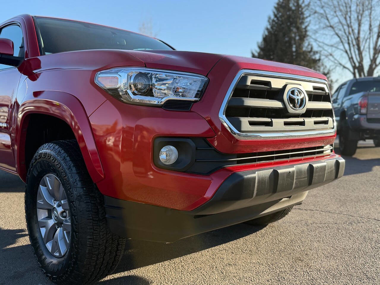 Used 2016 Toyota Tacoma TRD Sport image 73