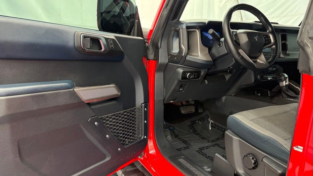 Used 2023 Ford Bronco Outer Banks AWD/4WD image 34