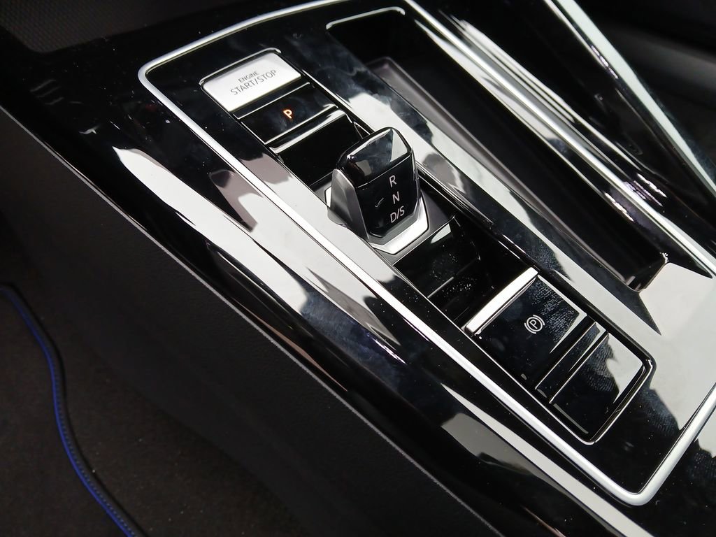 New 2026 Volkswagen Golf 2.0T image 24