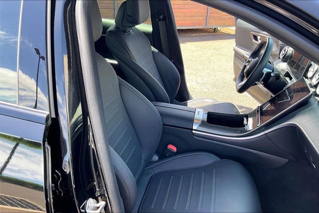 Used 2023 Mercedes-Benz C 300 Sedan image 7