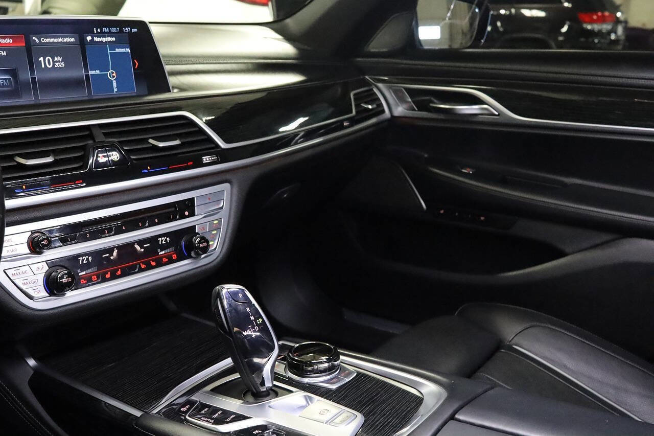 Used 2019 BMW 750i xDrive image 15