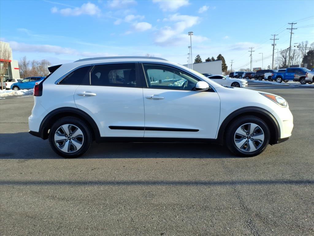 Used 2019 Kia Niro EX image 3
