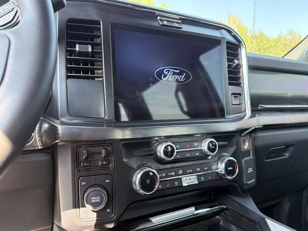 Used 2025 Ford F250 Lariat w/ Chrome Package AWD/4WD image 10