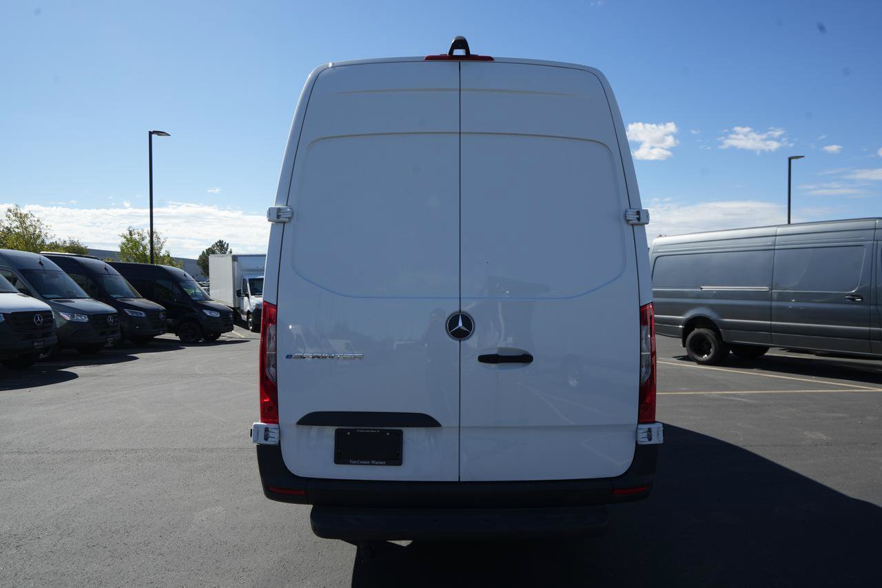 New 2025 Mercedes-Benz eSprinter 170 Cargo image 6