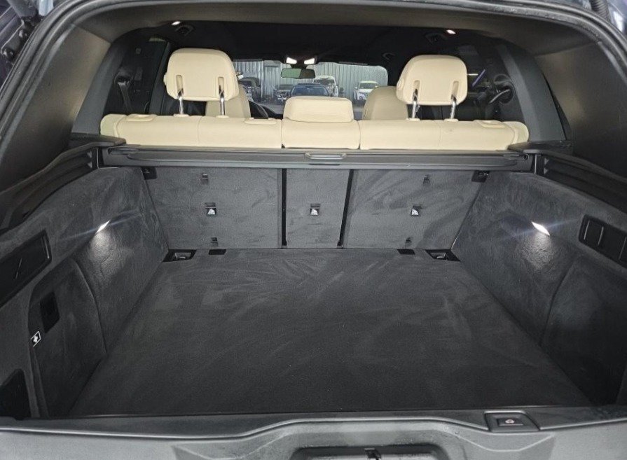 Used 2022 BMW X5 sDrive40i w/ Premium Package RWD image 11