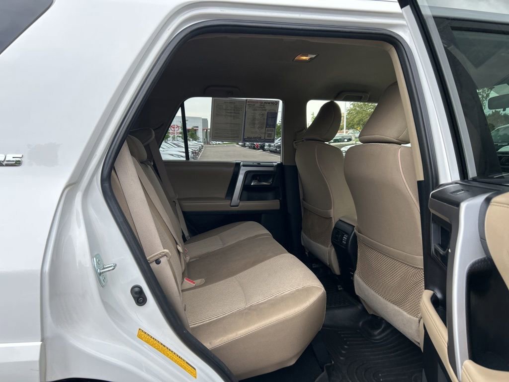 Used 2014 Toyota 4Runner SR5 AWD/4WD image 16