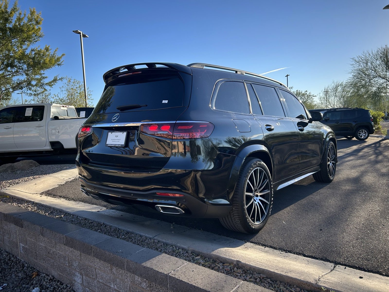 Used 2024 Mercedes-Benz GLS 450 4MATIC image 4