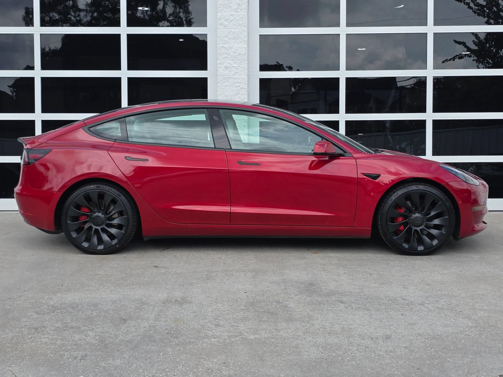 Used 2022 Tesla Model 3 Performance AWD/4WD image 3