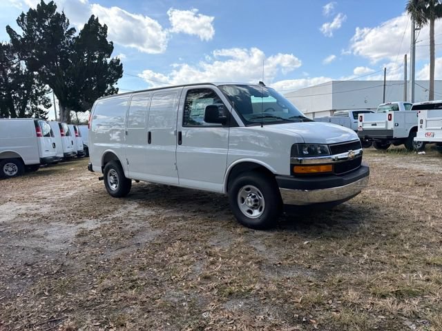 New 2026 Chevrolet Express 2500 w/ Driver Convenience Package RWD image 20