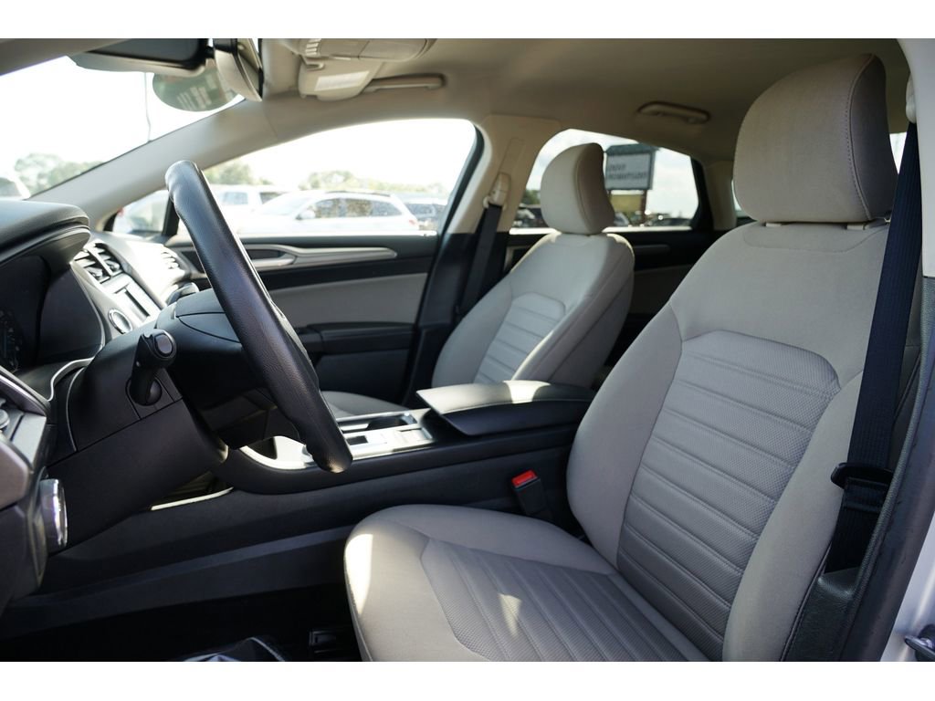 Used 2019 Ford Fusion S image 12