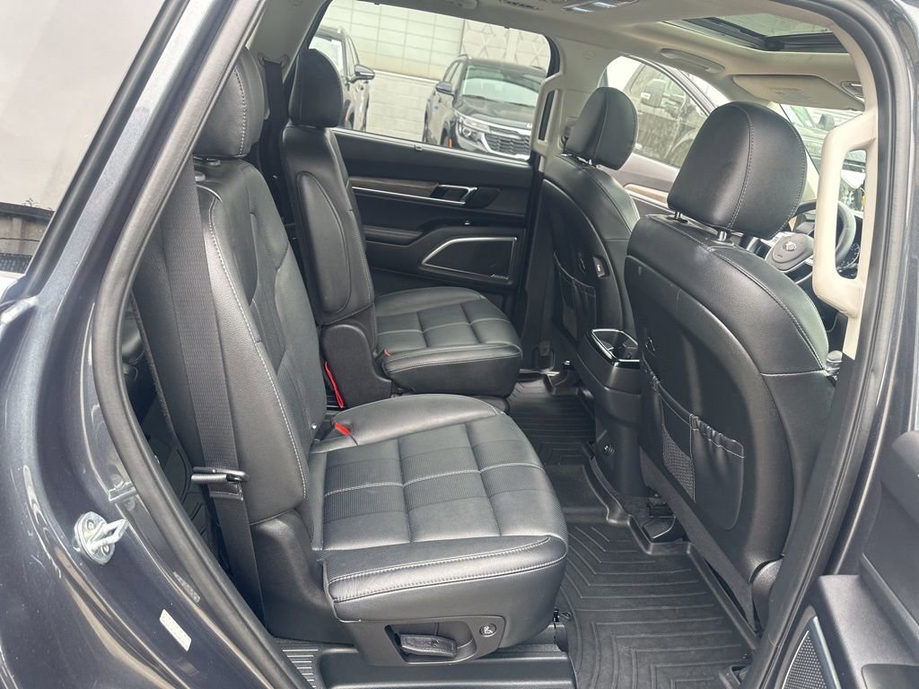 Used 2020 Kia Telluride SX image 35
