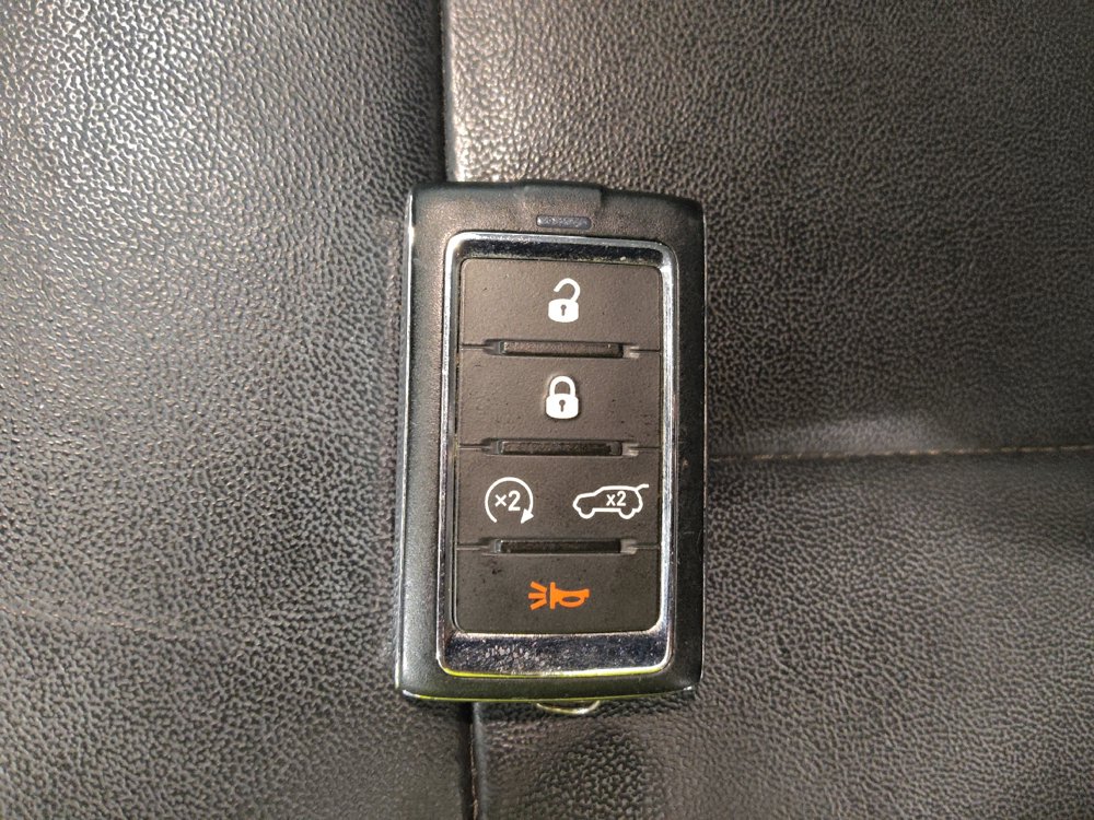 Used 2021 Jeep Grand Cherokee L Limited AWD/4WD image 32