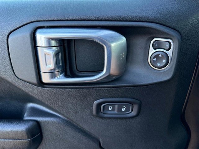 Certified 2021 Jeep Wrangler Willys image 29