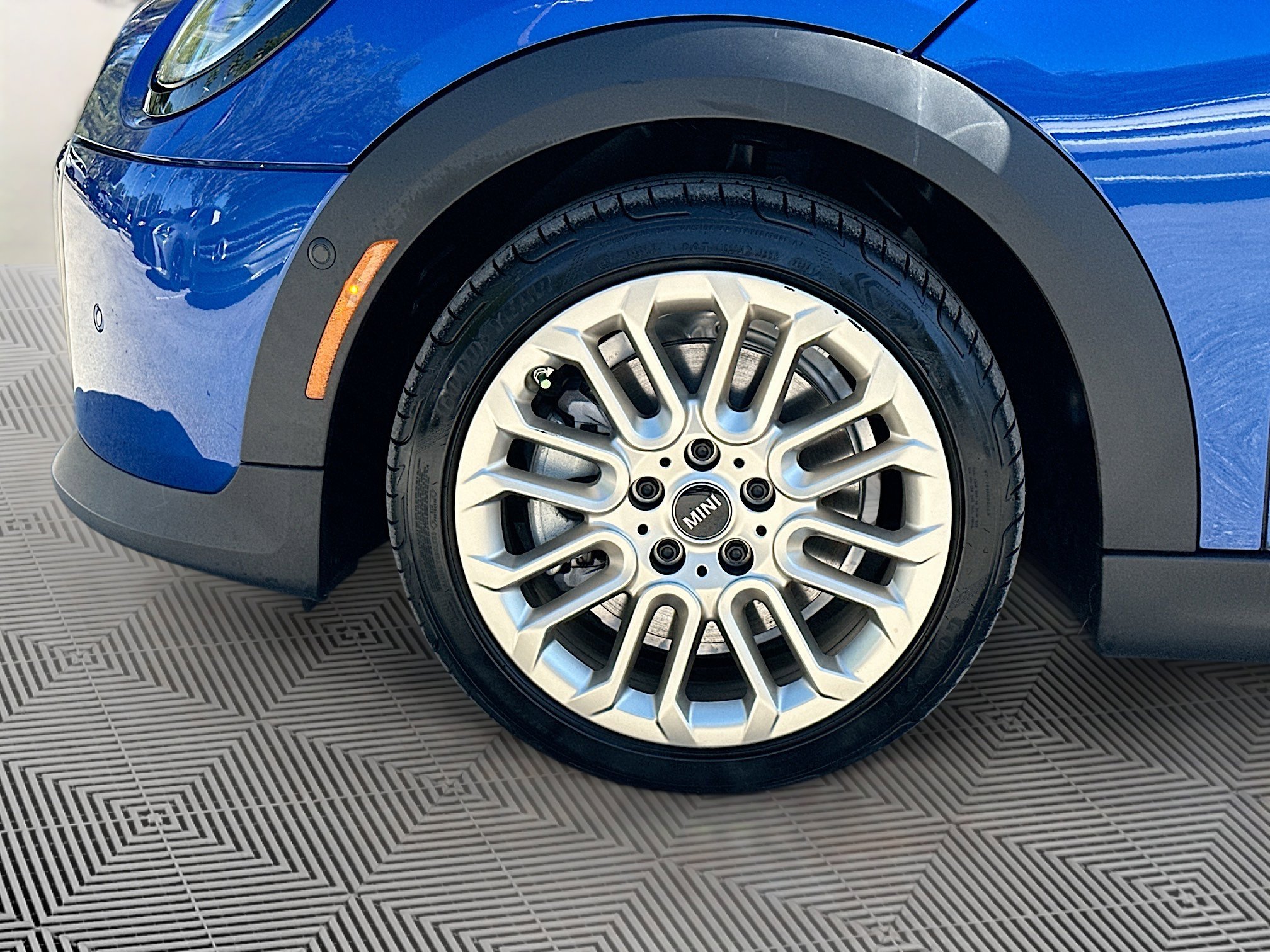 Used 2025 MINI Cooper S image 37