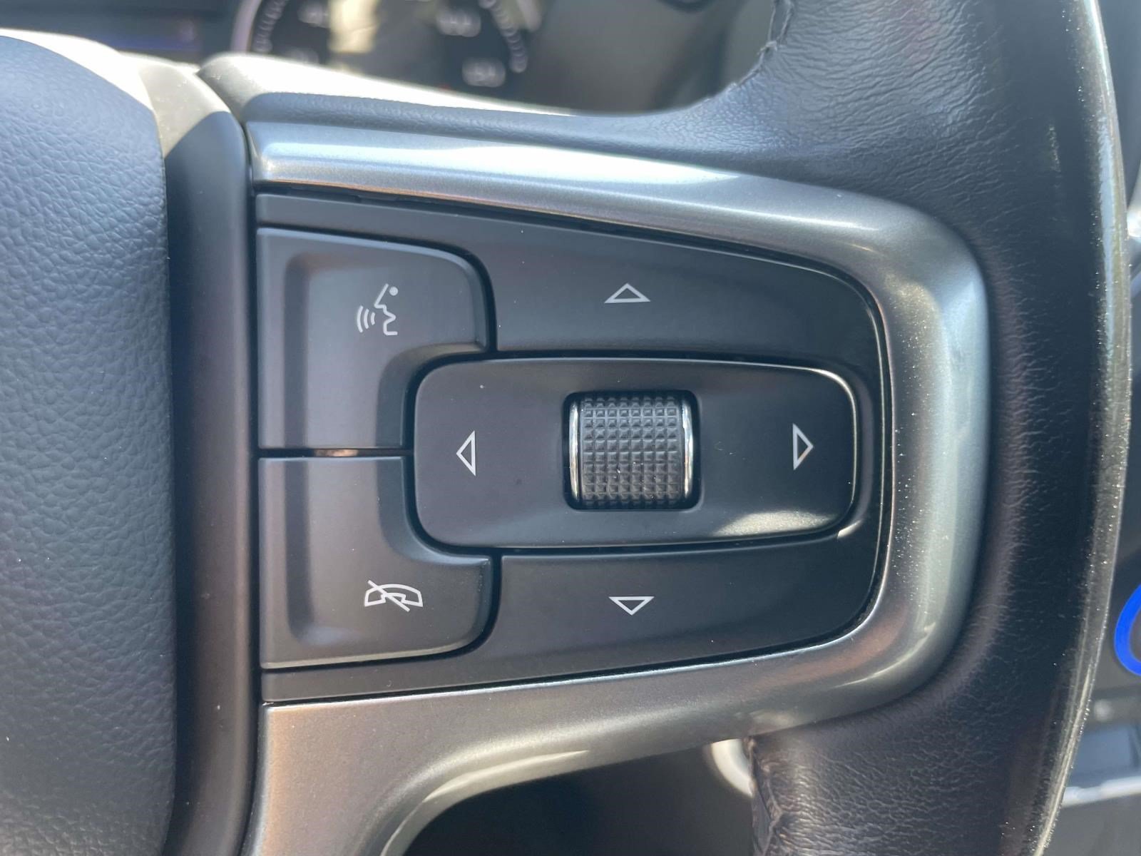 Used 2021 Chevrolet Silverado 1500 LT AWD/4WD image 21