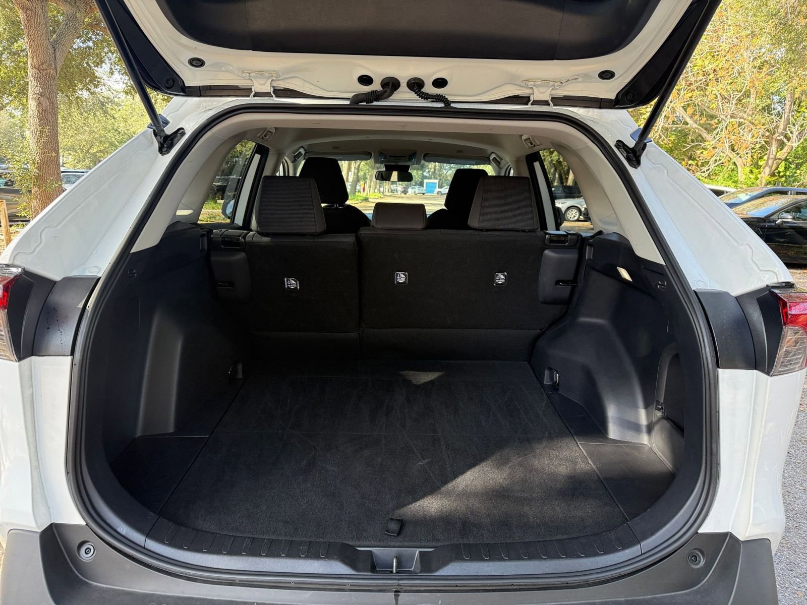 Used 2025 Toyota RAV4 LE image 24