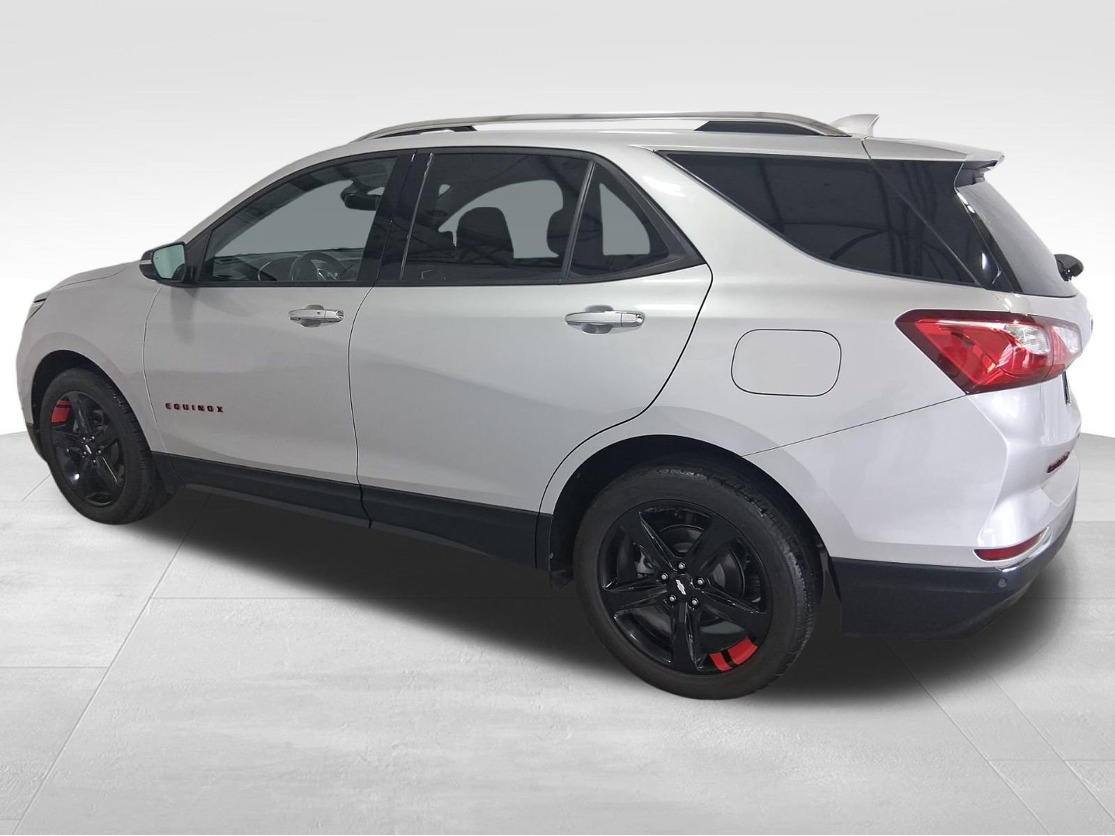 Used 2020 Chevrolet Equinox Premier w/ Premier Redline Edition FWD image 8